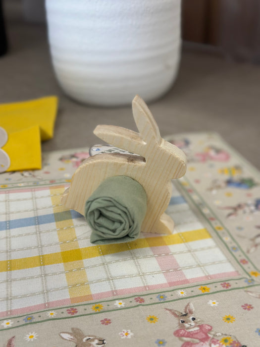 Segnaposto Coniglietto in Legno con Tovagliolo