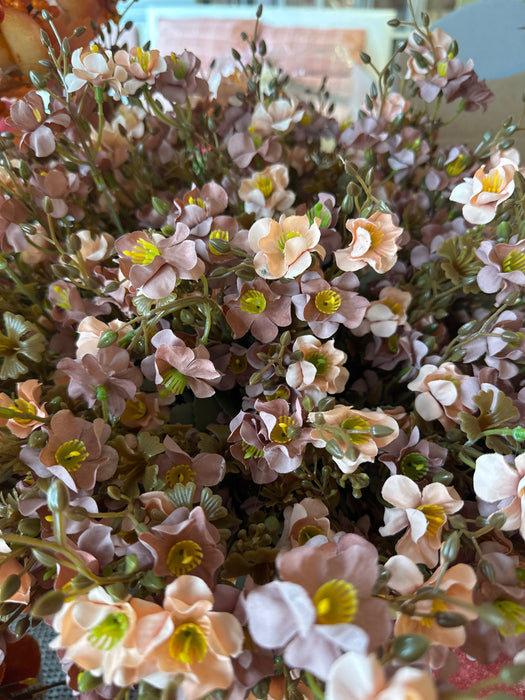 Ramo con Rose Pimpinellifolia H. 46cm - 4 Colori
