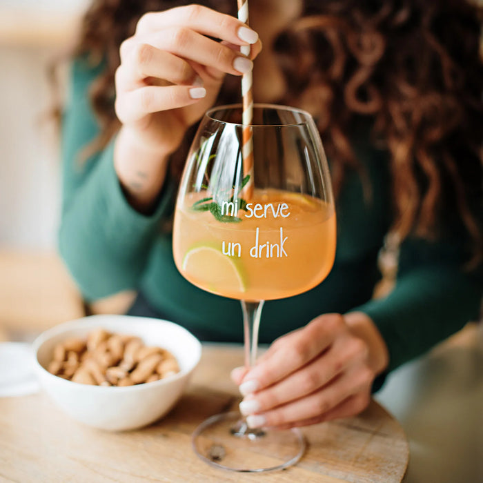 Set 2 Calici "Mi Serve un Drink"